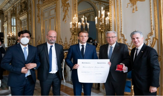 El rector de la UBA fue recibido por el presidente de Francia