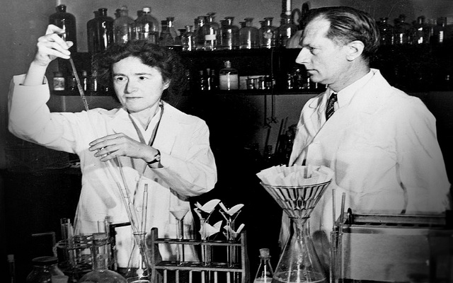 Aniversario A 122 AÑOS DEL NACIMIENTO DE REBECA GERSCHMAN