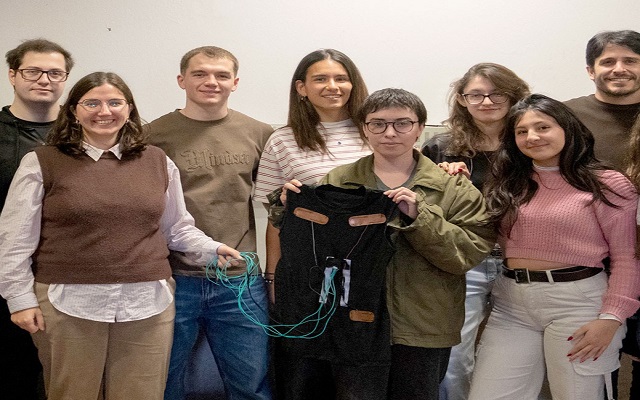 DESARROLLAN UNA REMERA QUE MIDE LAS SEÑALES DEL CUERPO EN TIEMPO REAL